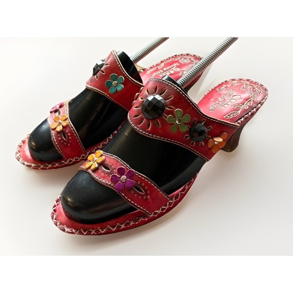 Spring Step Via R Leather Red Floral Slip On Kitten Heels Sandals Size 38 US 8